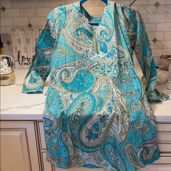 NWOT STUNNING TUNIC TOP OR BEACH COVER UP❤️ - Picture 8 of 8